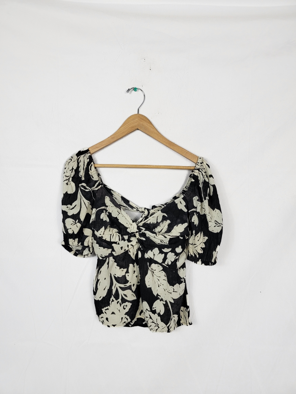 Women's Mango Size 4 Blouse